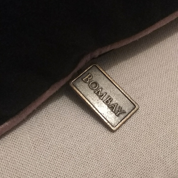 Cheers Black and Gold Decorative Cushion - Picture 2 of 3